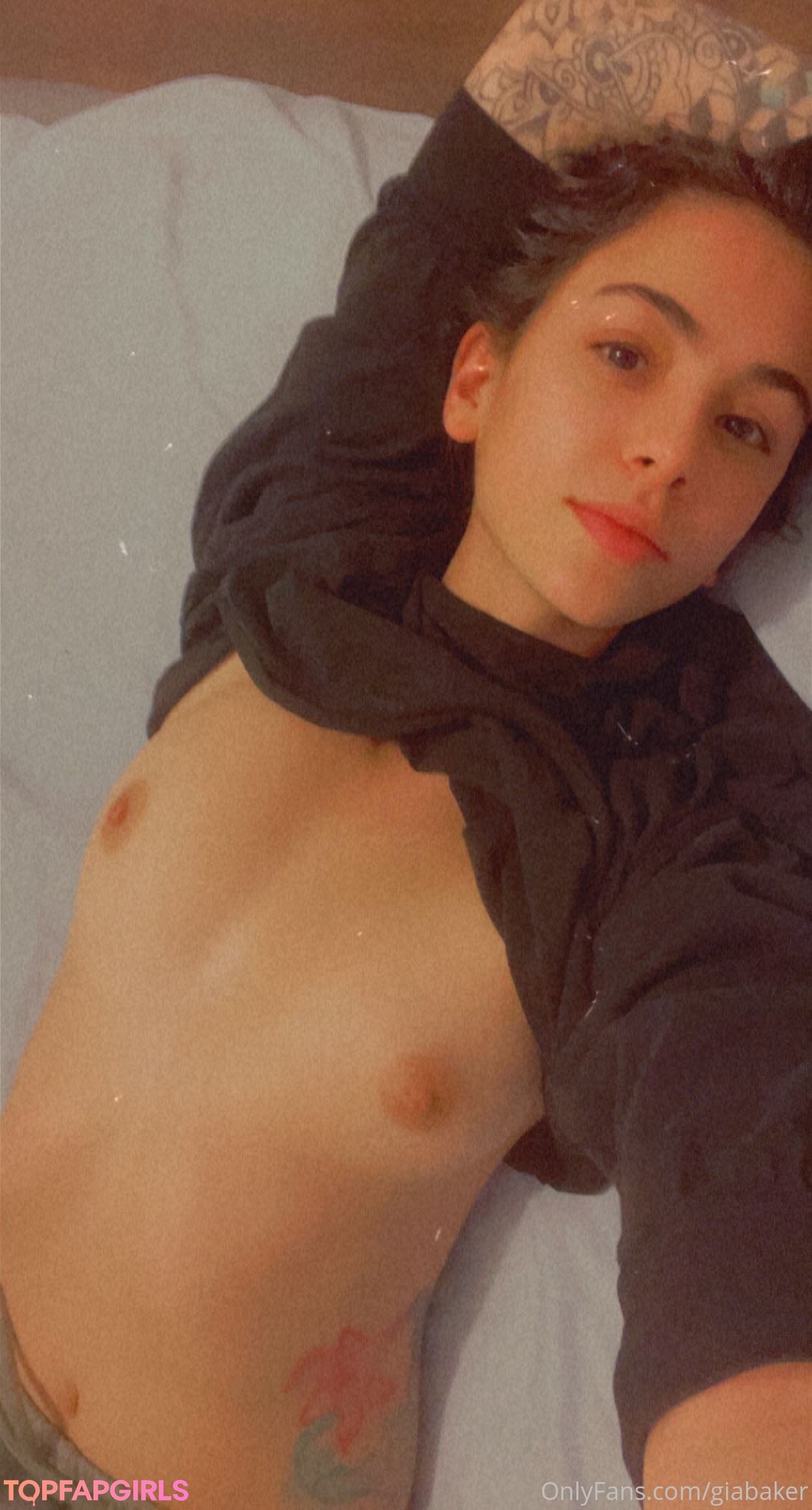 Nacktes geleaktes OnlyFans-Foto von Gia Baker #596