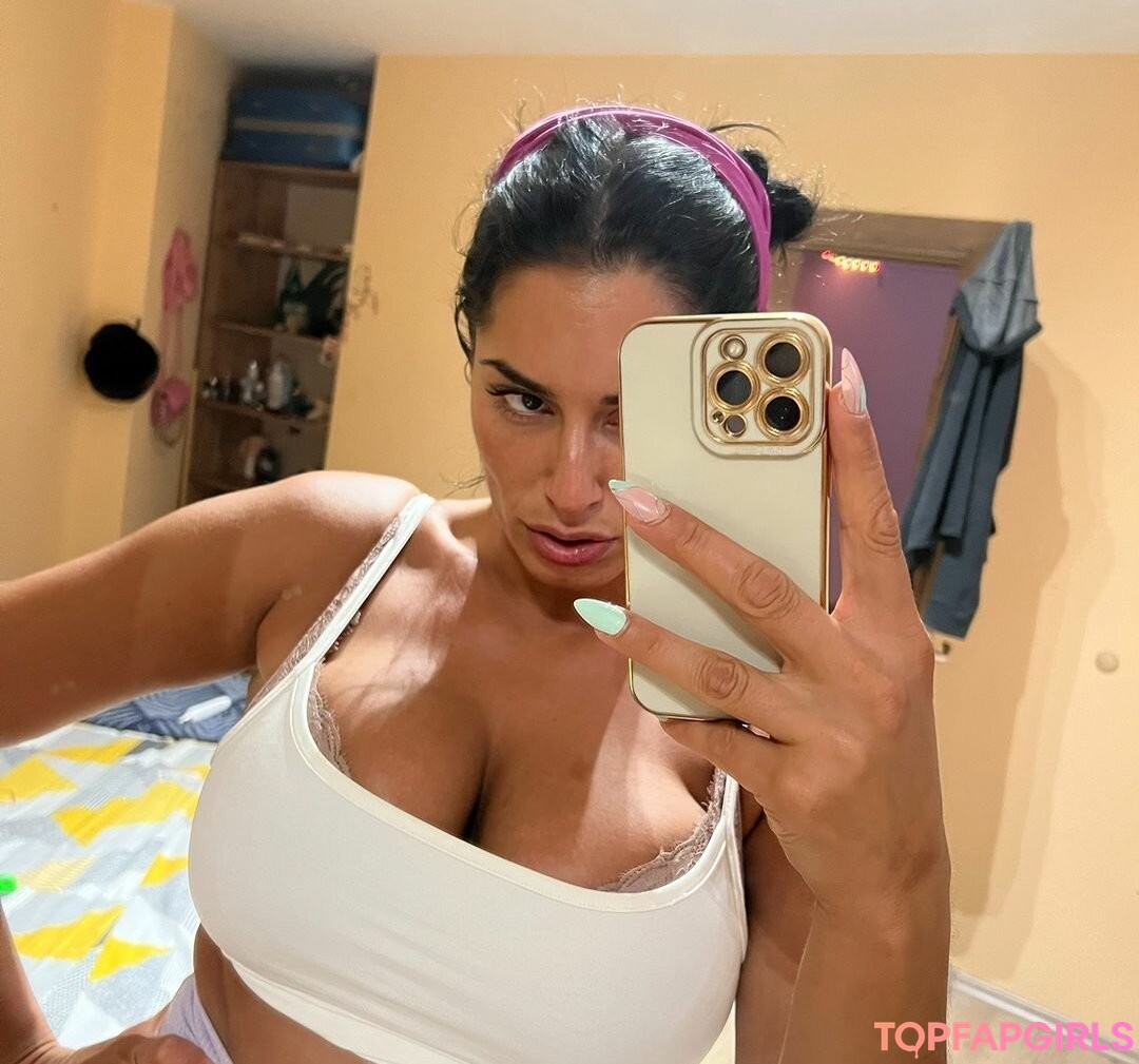 Nacktes geleaktes OnlyFans-Foto von Giulia Daqna #237