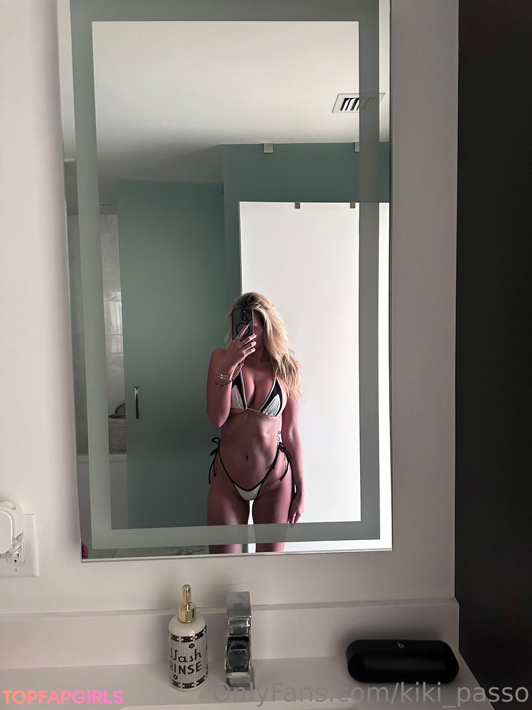 Nacktes geleaktes OnlyFans-Foto von Kiki Passo #398