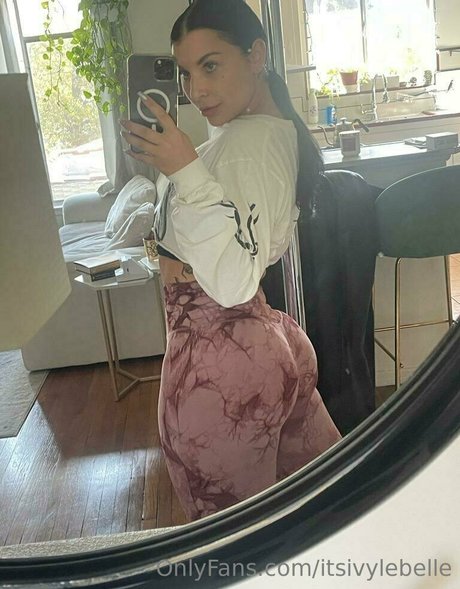Ivy Lebelle