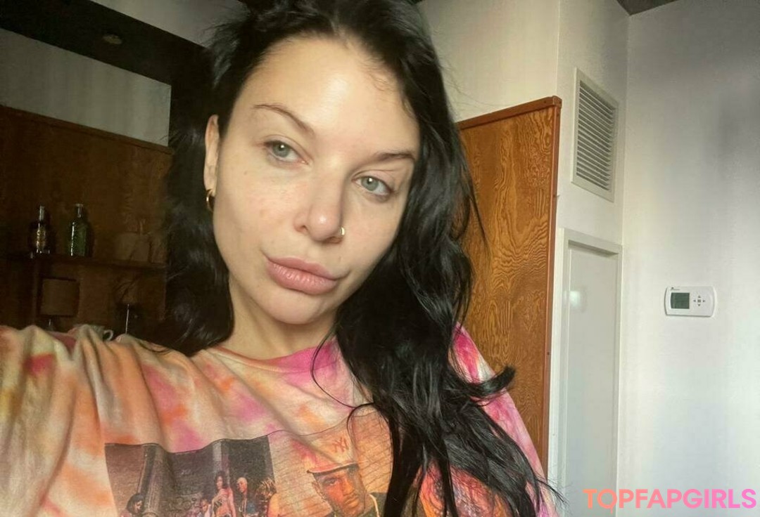Nacktes geleaktes OnlyFans-Foto von Ivy Lebelle #477