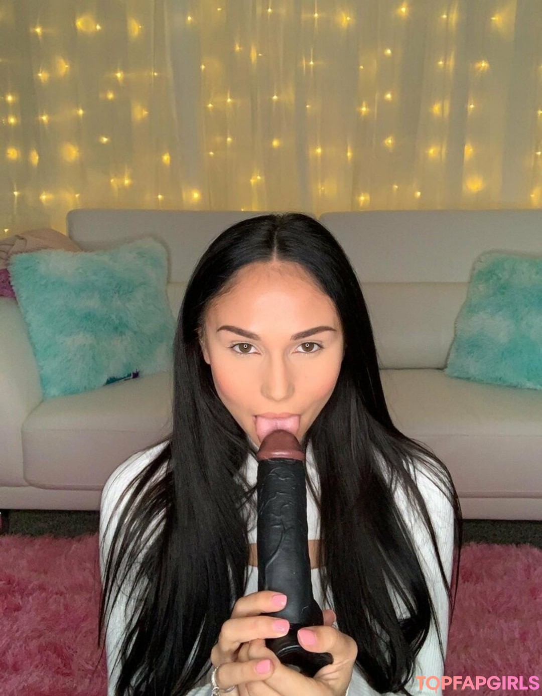 Nacktes geleaktes OnlyFans-Foto von Ariana Marie #1035