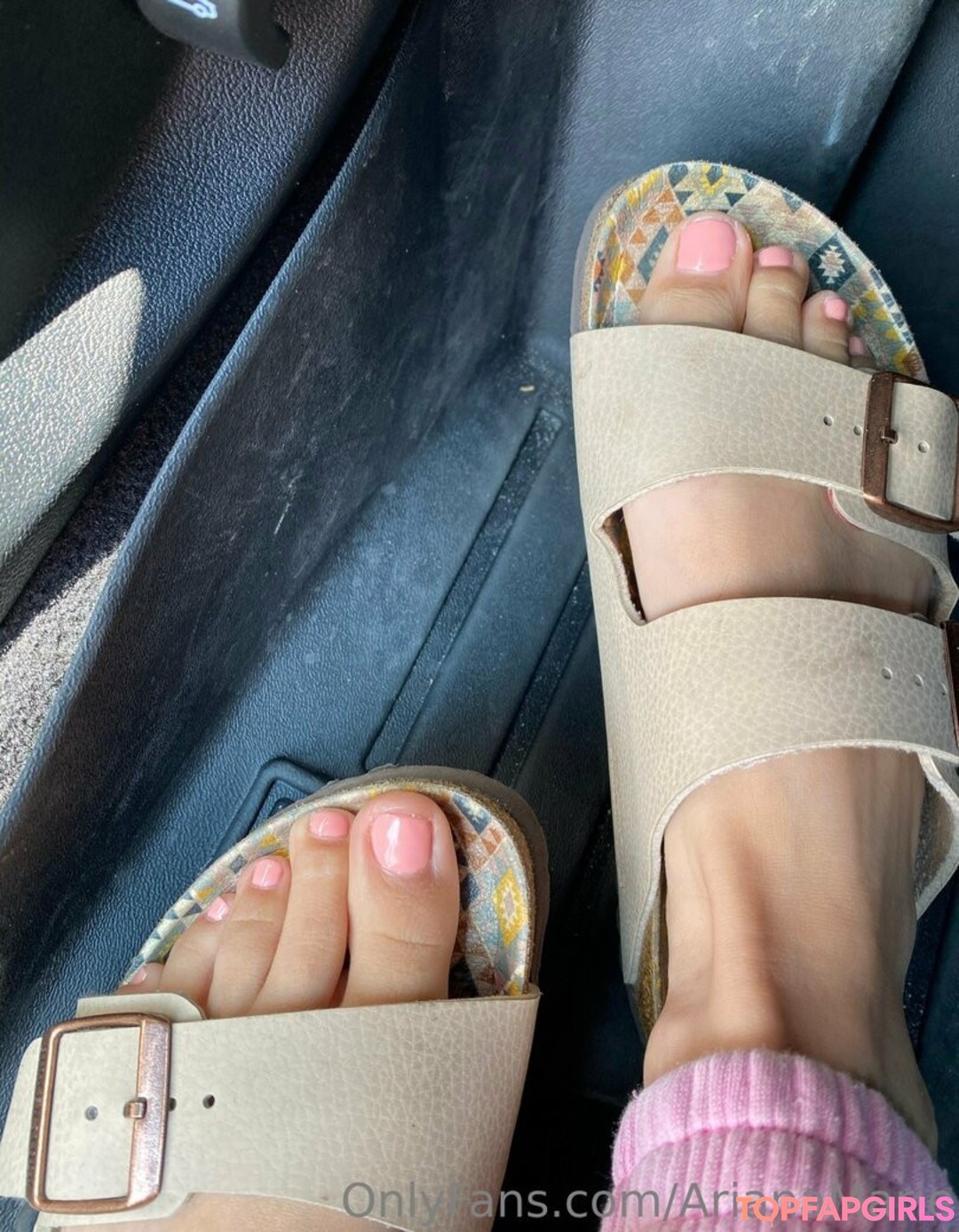 Nacktes geleaktes OnlyFans-Foto von Ariana Marie #1179