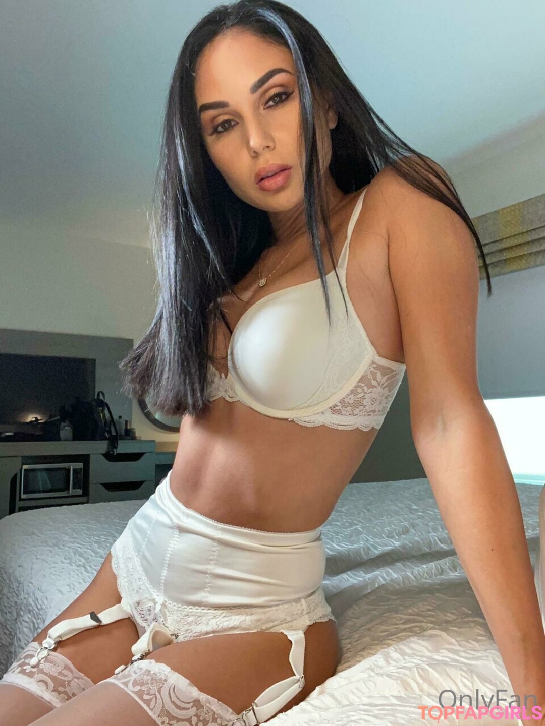Nacktes geleaktes OnlyFans-Foto von Ariana Marie #243