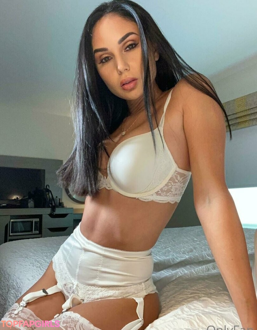 Nacktes geleaktes OnlyFans-Foto von Ariana Marie #334