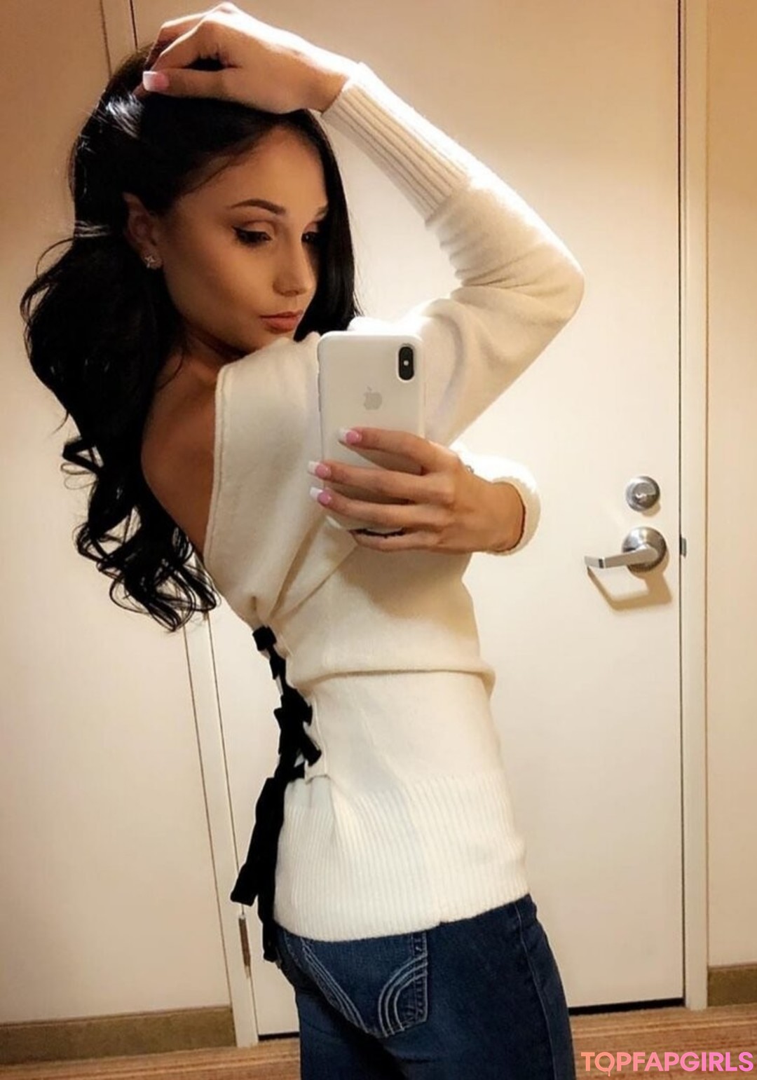Nacktes geleaktes OnlyFans-Foto von Ariana Marie #711