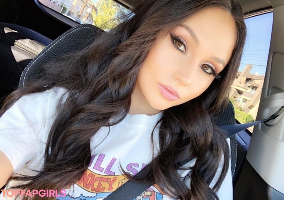 Nacktes geleaktes OnlyFans-Foto von Ariana Marie #740