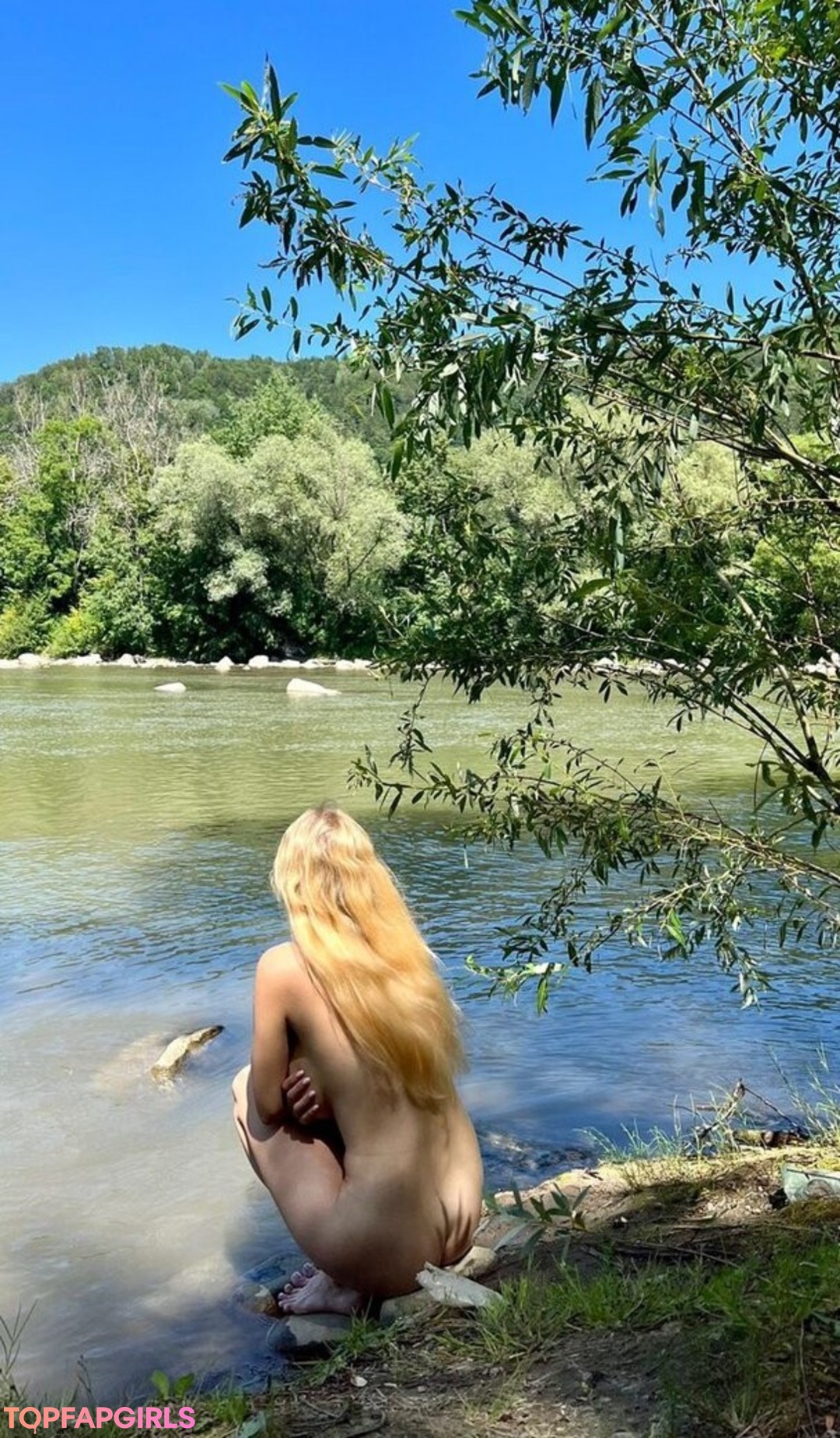 Nacktes geleaktes OnlyFans-Foto von Mila Amour #1564