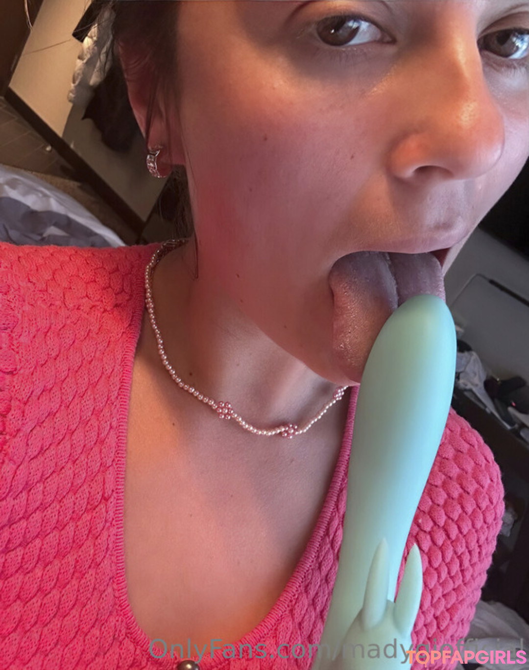 Nacktes geleaktes OnlyFans-Foto von Madalina Loana Filip #2038