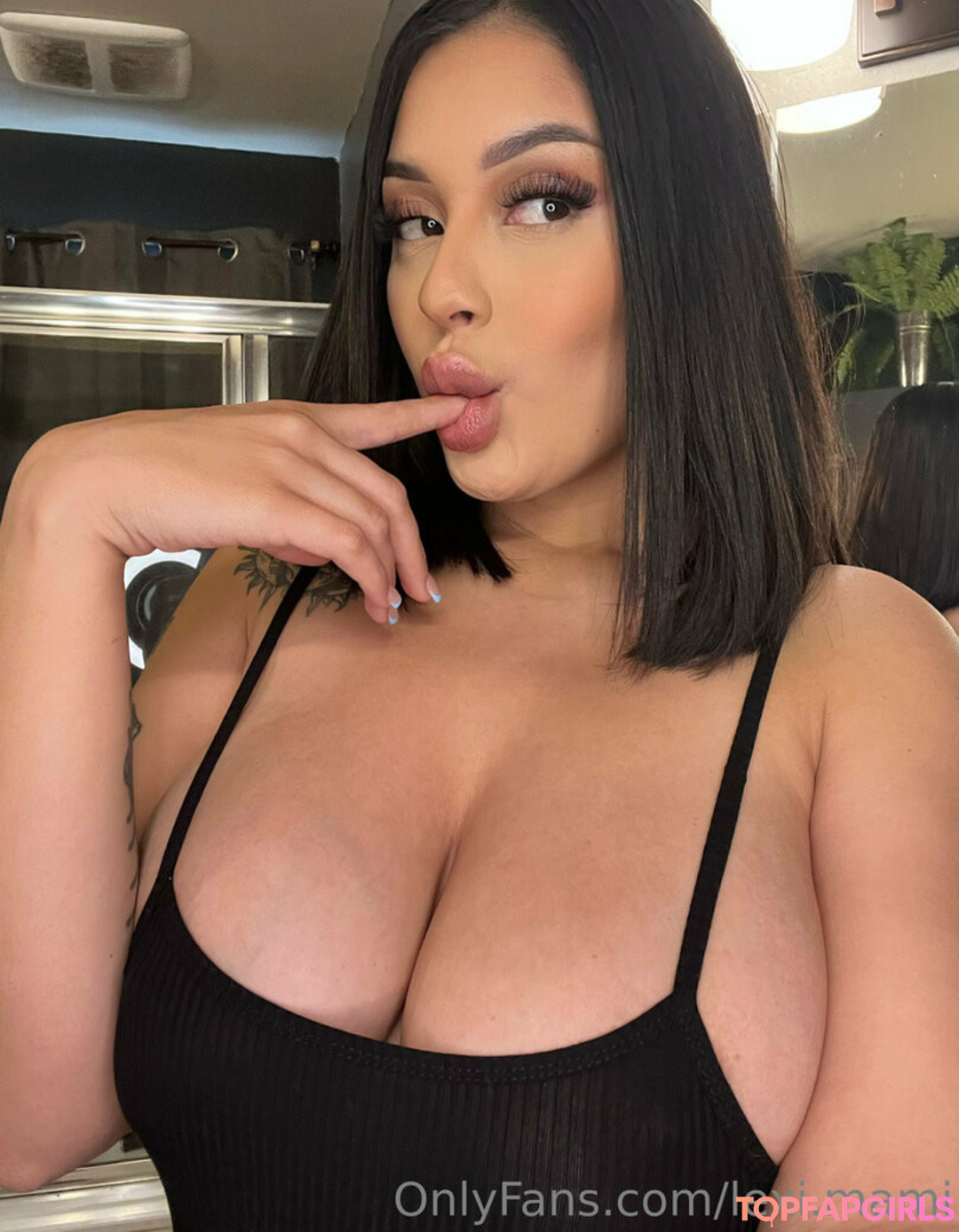 Nacktes geleaktes OnlyFans-Foto von Adianababyxo #116