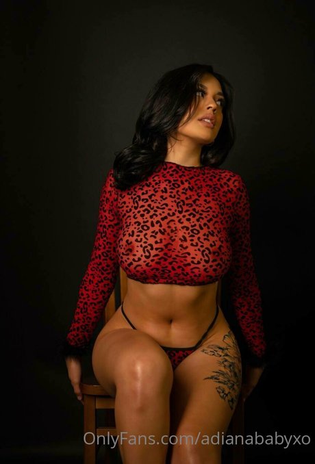 Nacktes geleaktes OnlyFans-Foto von Adianababyxo