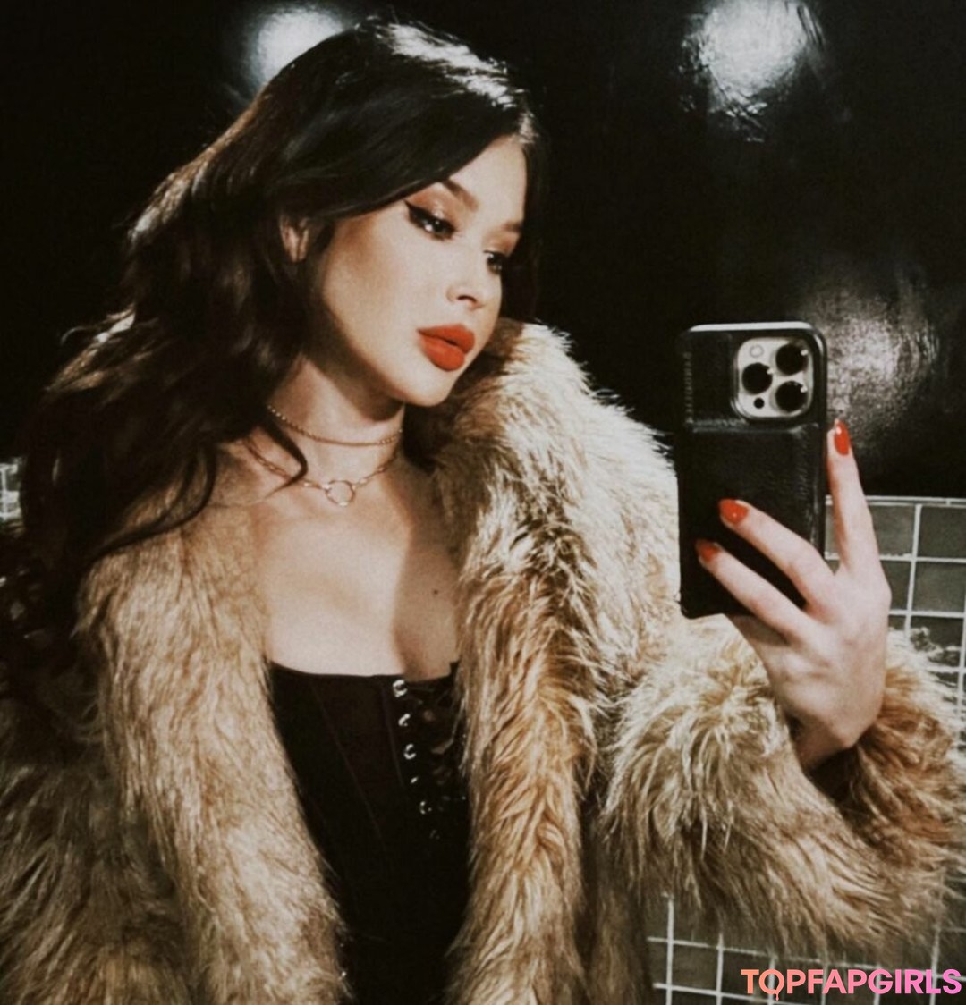 Nacktes geleaktes OnlyFans-Foto von Renee Olstead #1399