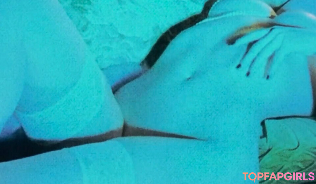 Nacktes geleaktes OnlyFans-Foto von Renee Olstead #1783