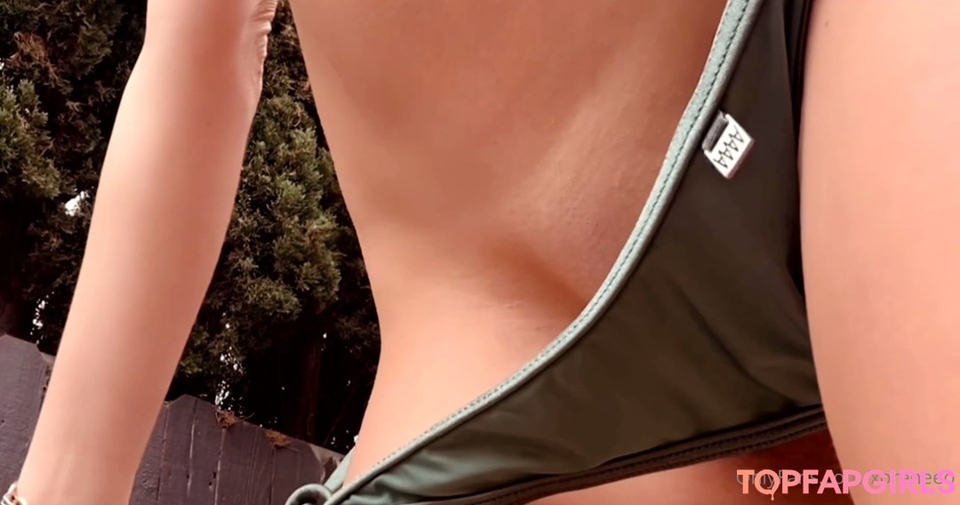 Nacktes geleaktes OnlyFans-Foto von Renee Olstead #658