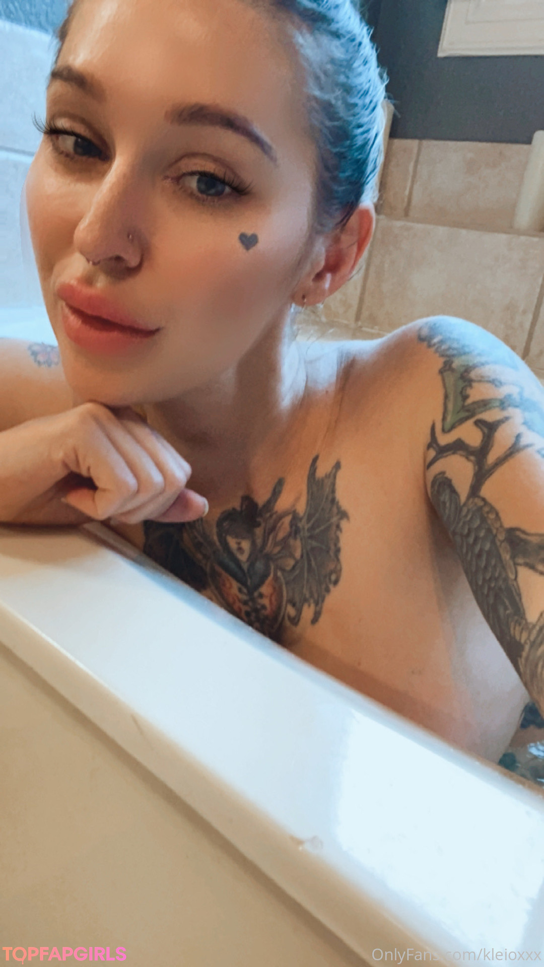 Nacktes geleaktes OnlyFans-Foto von Kleio Valentien #98