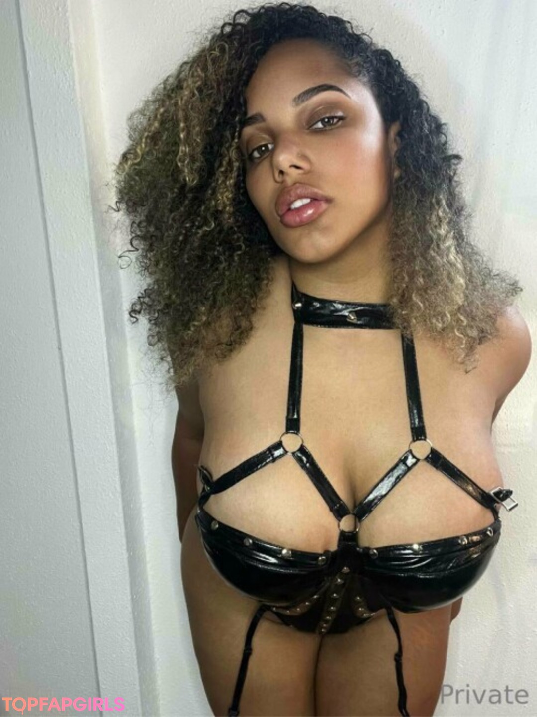 Nacktes geleaktes OnlyFans-Foto von Miss Bonnie #4