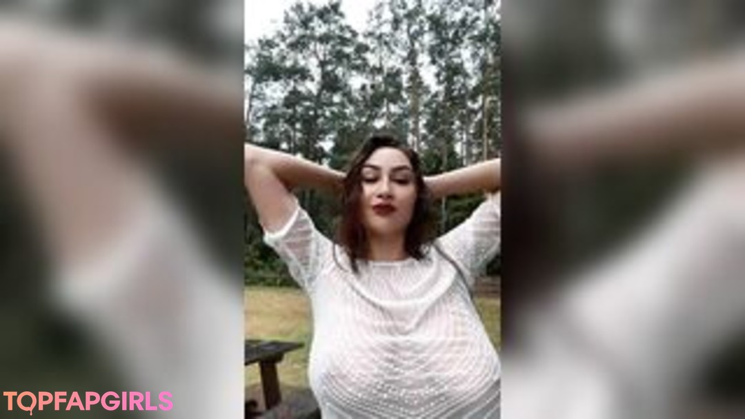 Nacktes geleaktes OnlyFans-Foto von Louisa Khovanski #740