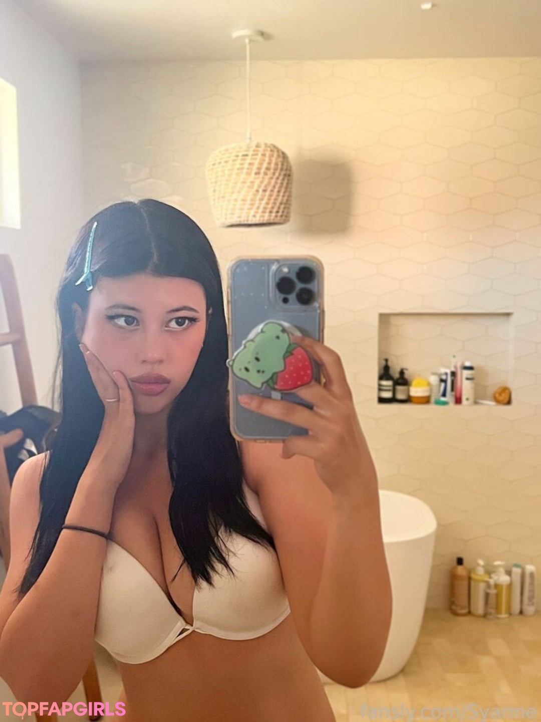 Nacktes geleaktes OnlyFans-Foto von Syanne #612