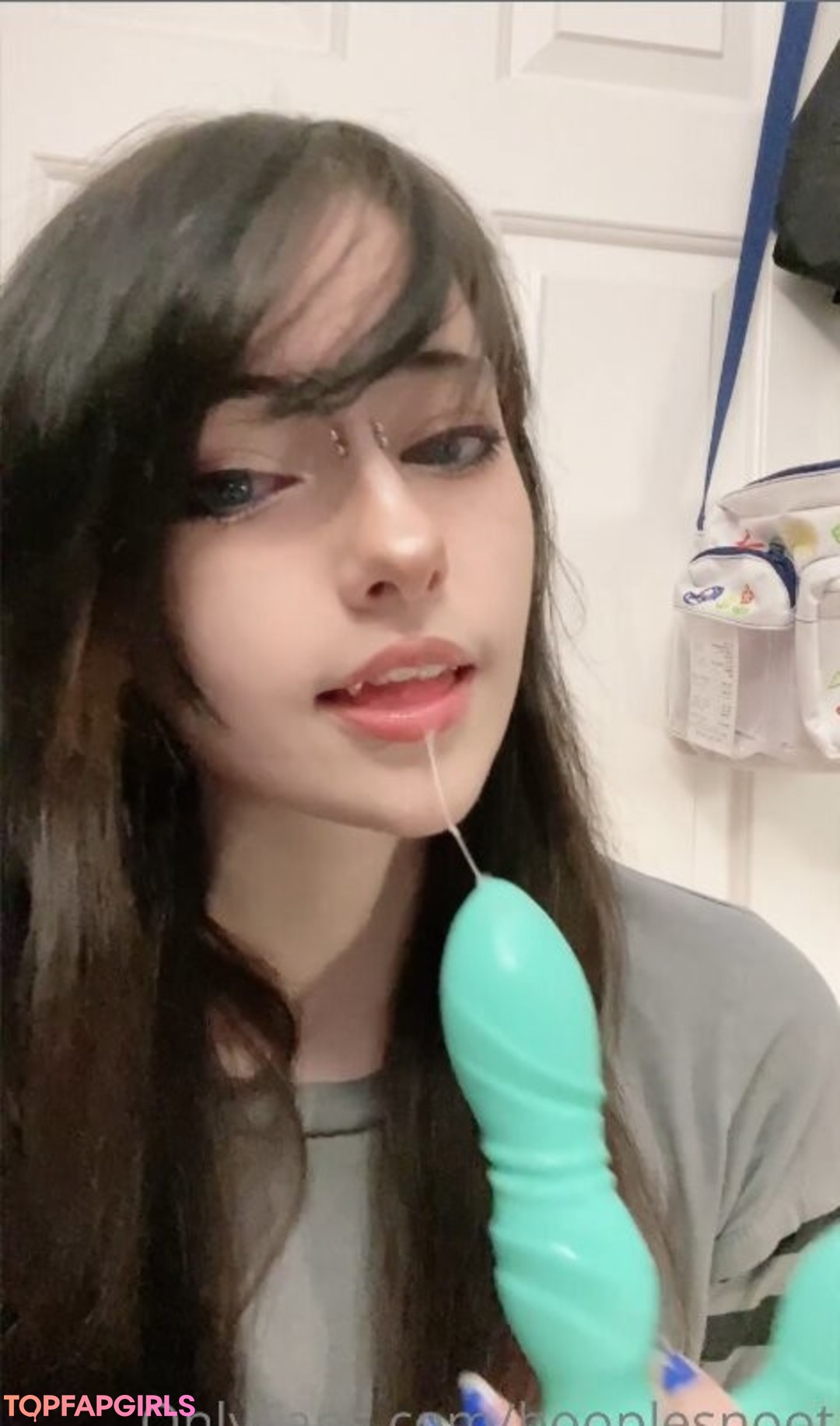 Nacktes geleaktes OnlyFans-Foto von Booplesnoot #568