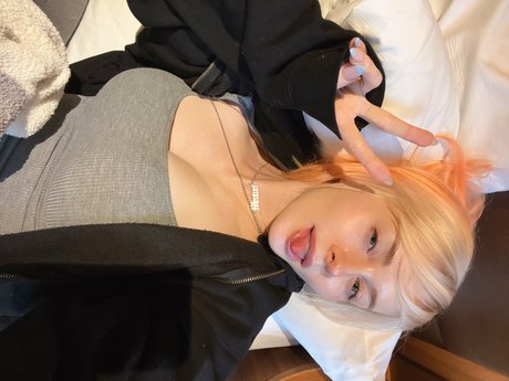 Jenna Lynn Meowri