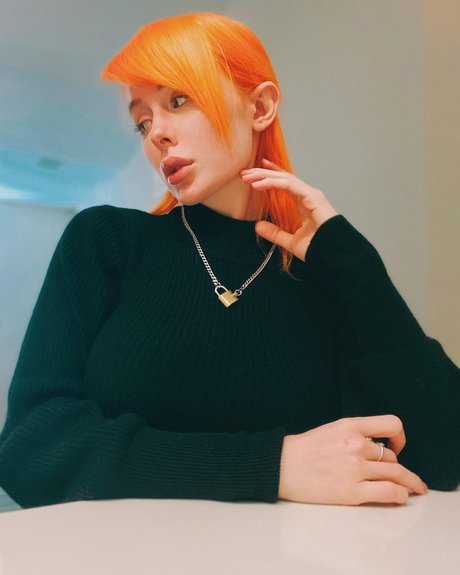 Jenna Lynn Meowri