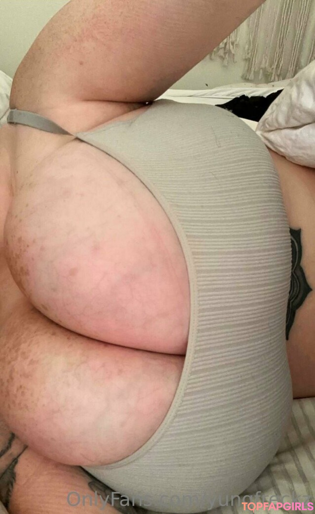 Nacktes geleaktes OnlyFans-Foto von Yungfreckz #800