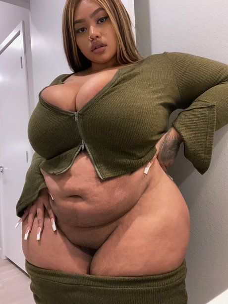 Suzy Marie