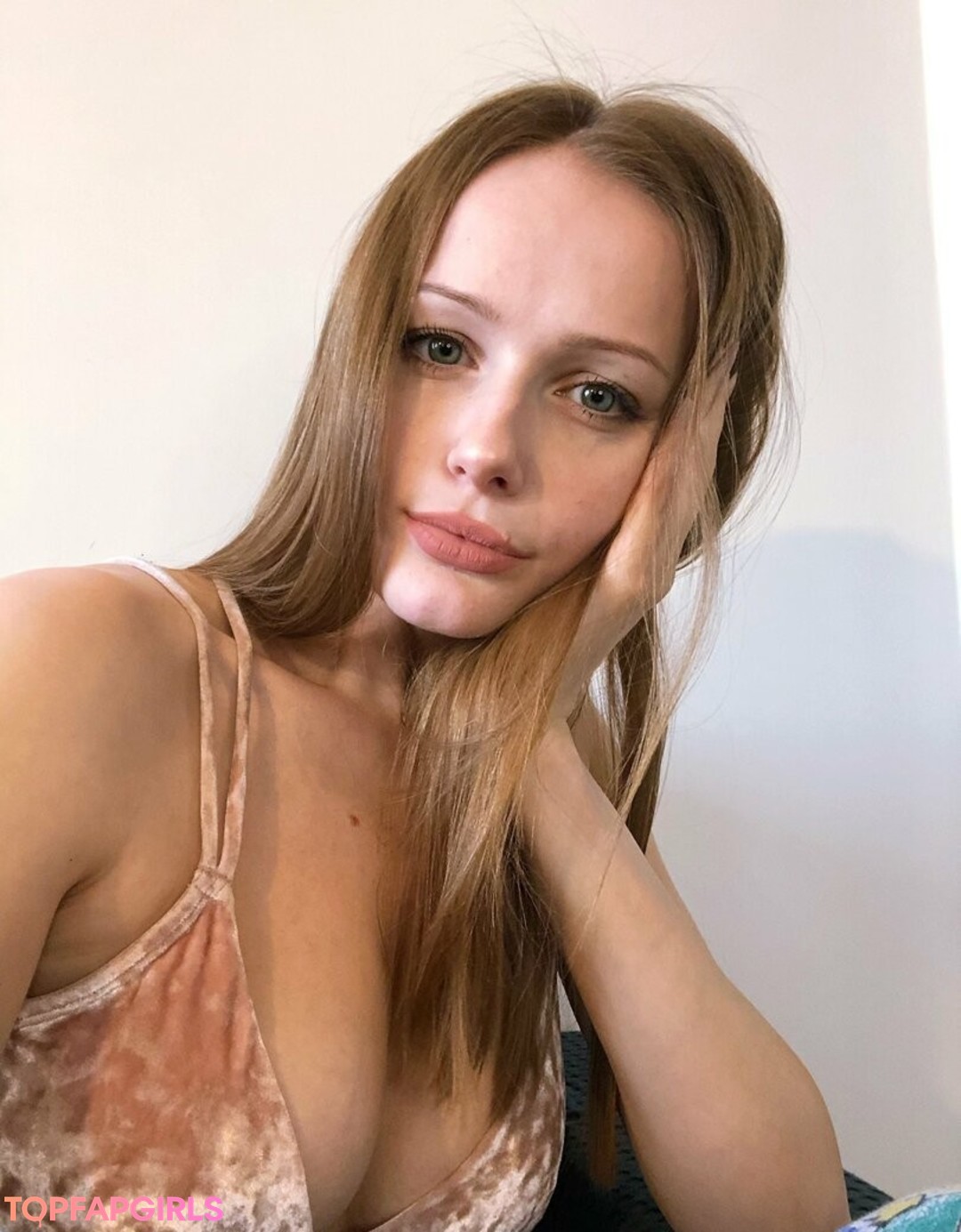 Nacktes geleaktes OnlyFans-Foto von Tniwe #2198
