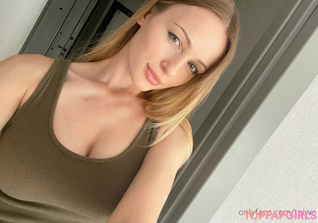 Nacktes geleaktes OnlyFans-Foto von Tniwe #2305