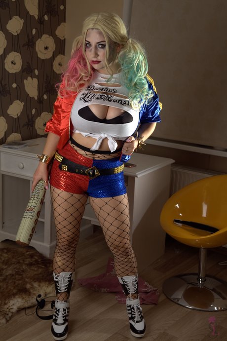 Samanta Lily