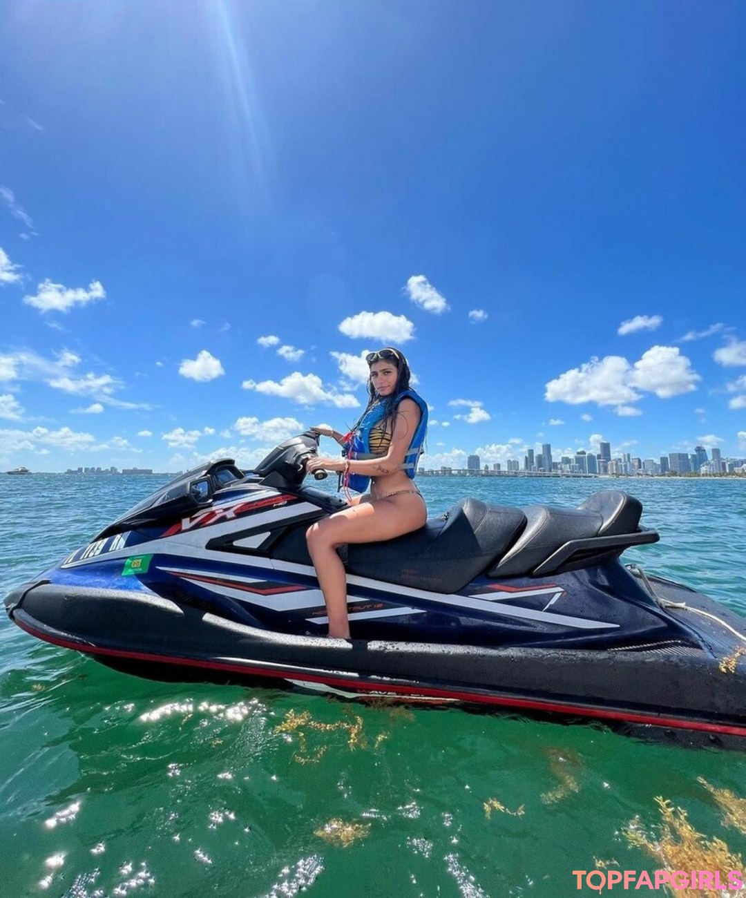 Nacktes geleaktes OnlyFans-Foto von Mia Khalifa #1307