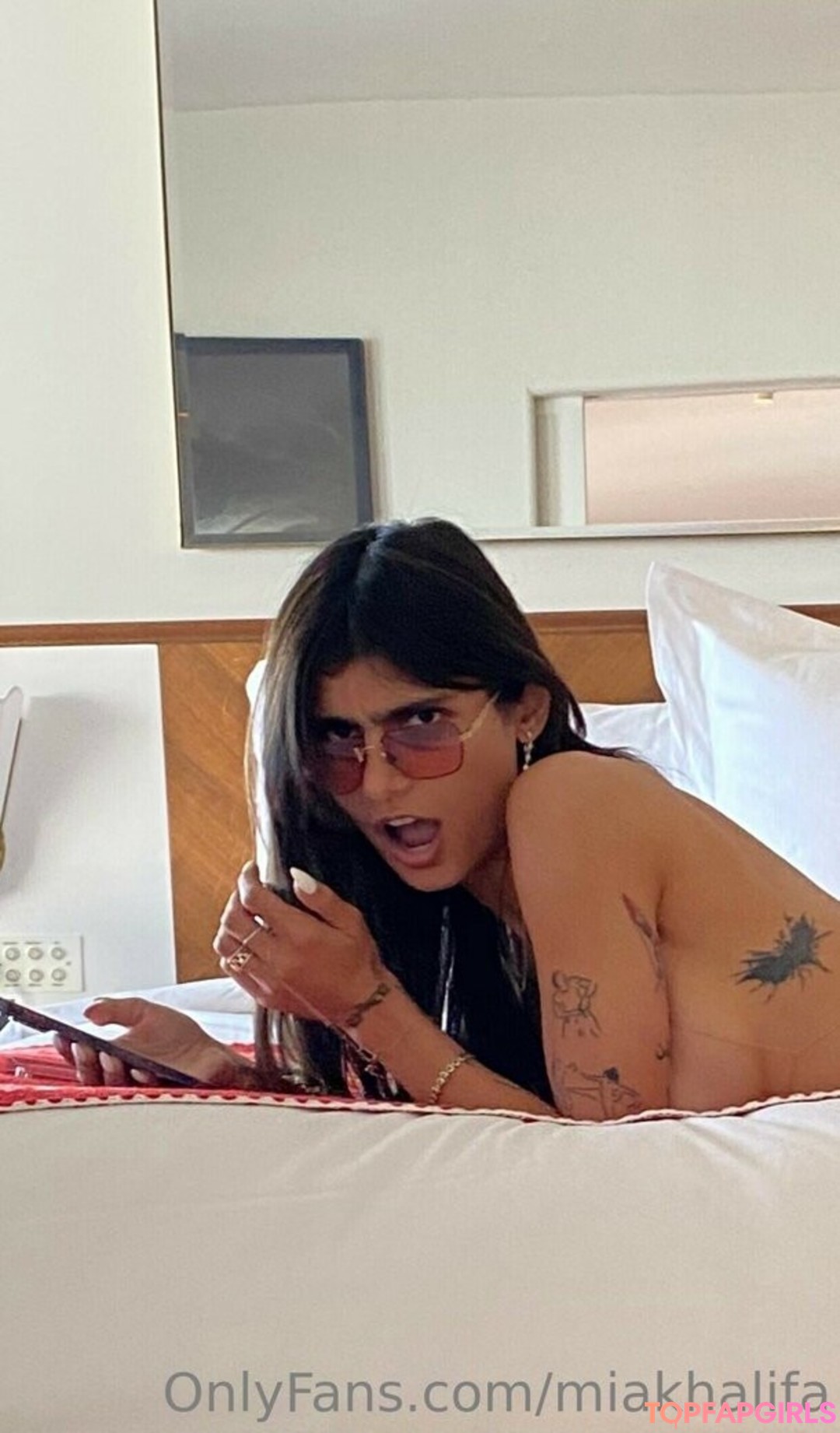 Nacktes geleaktes OnlyFans-Foto von Mia Khalifa #1764