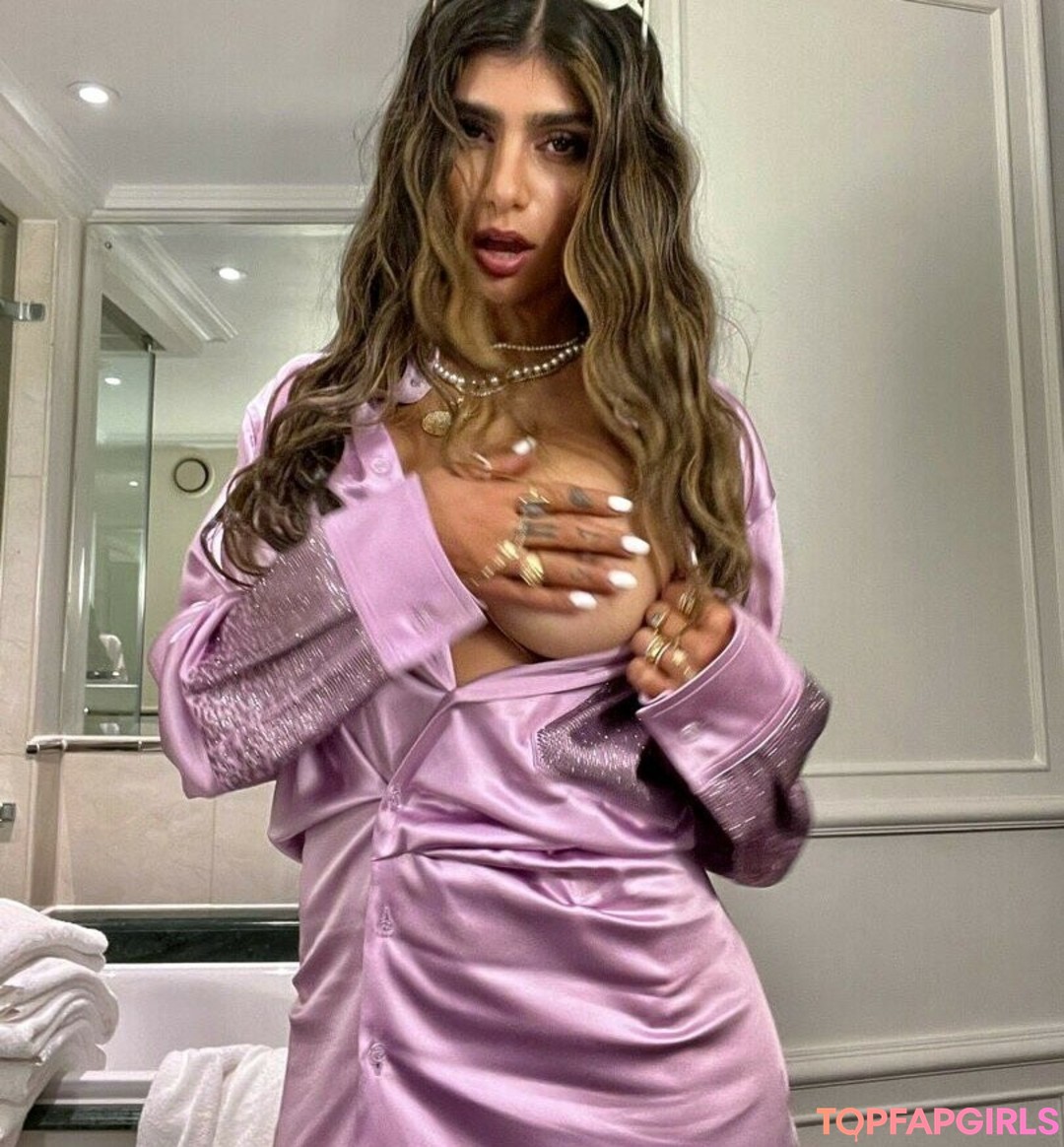 Nacktes geleaktes OnlyFans-Foto von Mia Khalifa #1874