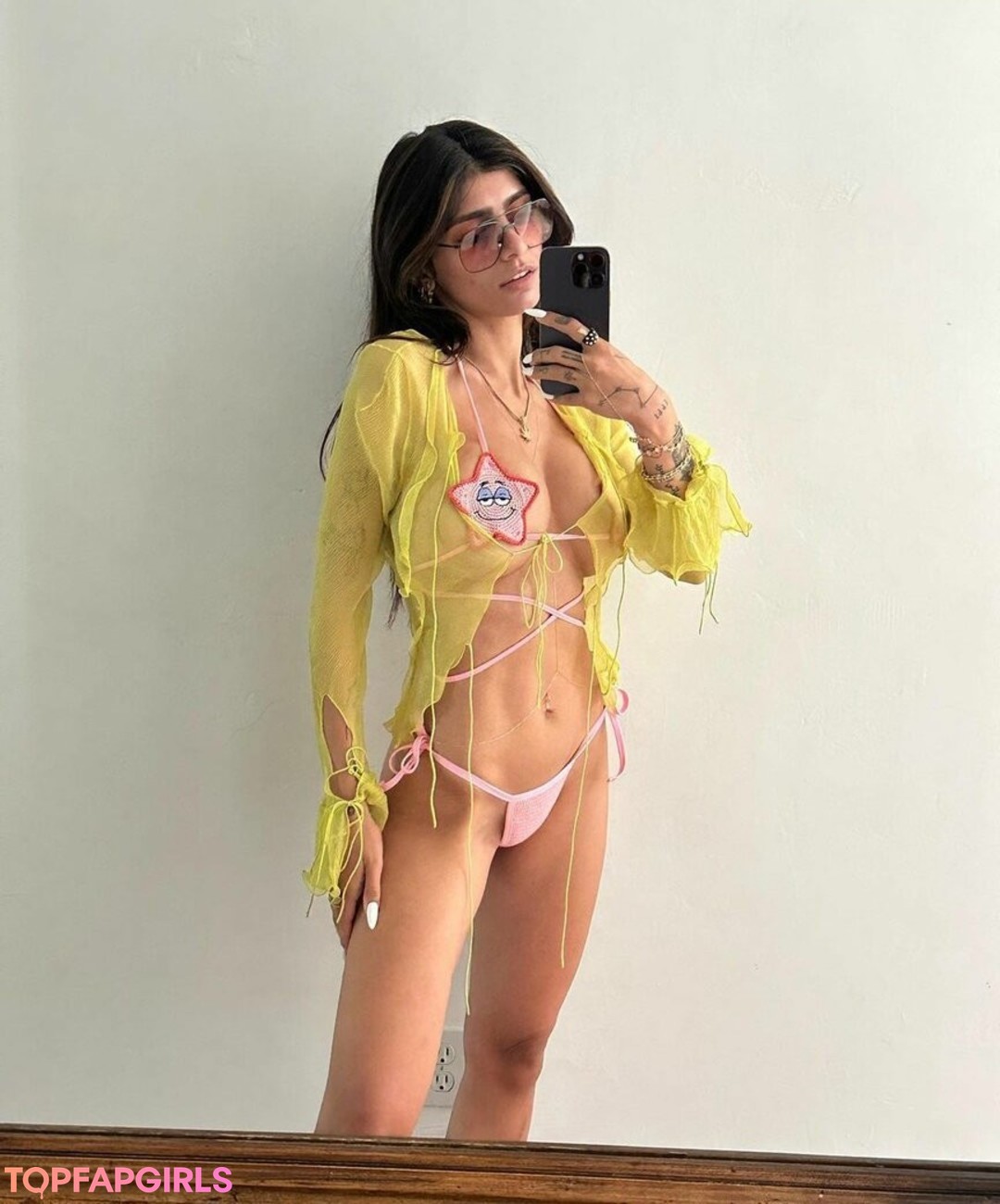 Nacktes geleaktes OnlyFans-Foto von Mia Khalifa #2018