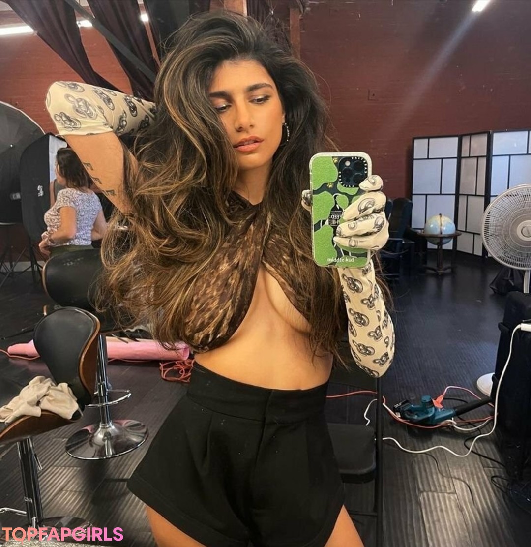 Nacktes geleaktes OnlyFans-Foto von Mia Khalifa #2145