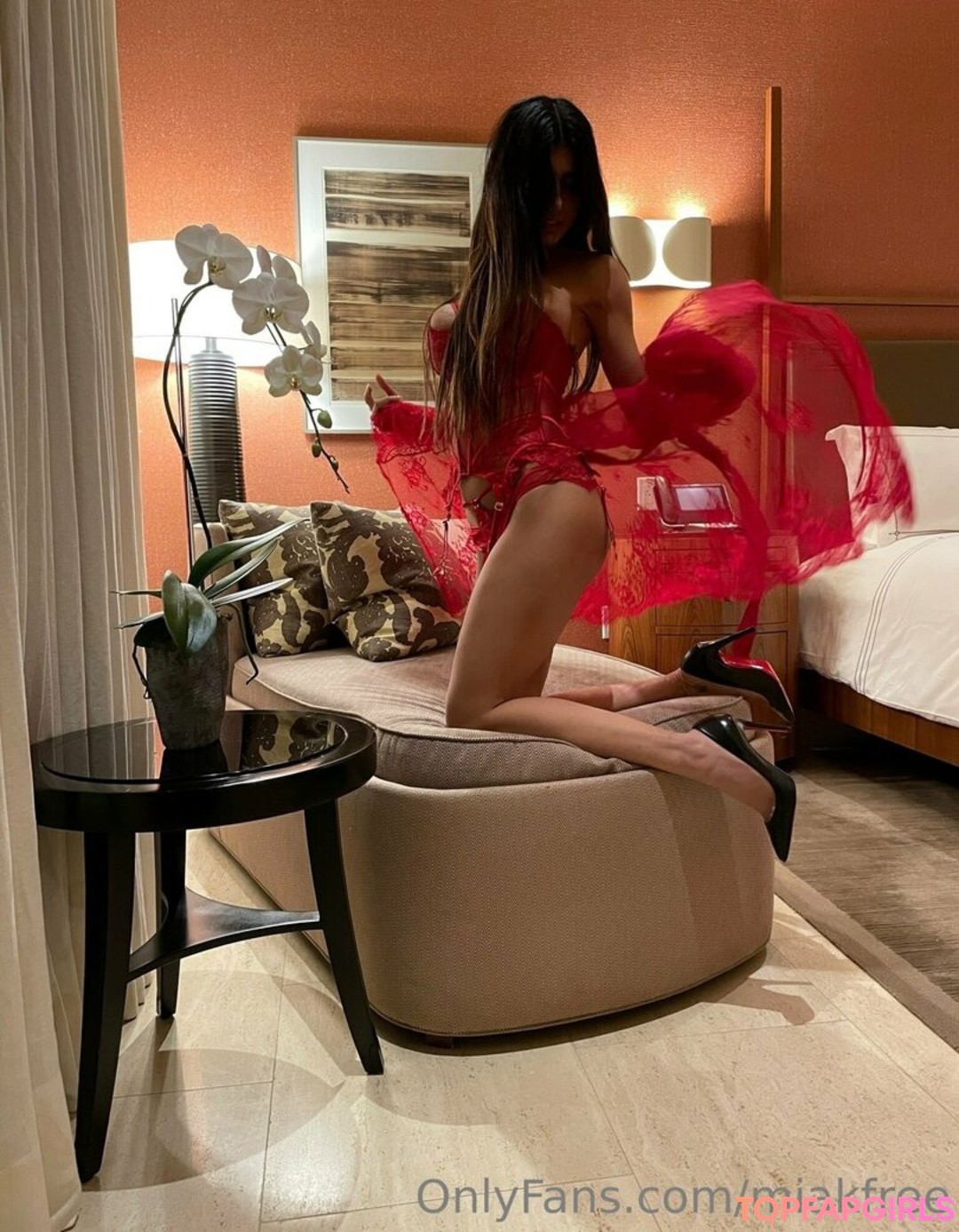 Nacktes geleaktes OnlyFans-Foto von Mia Khalifa #2205