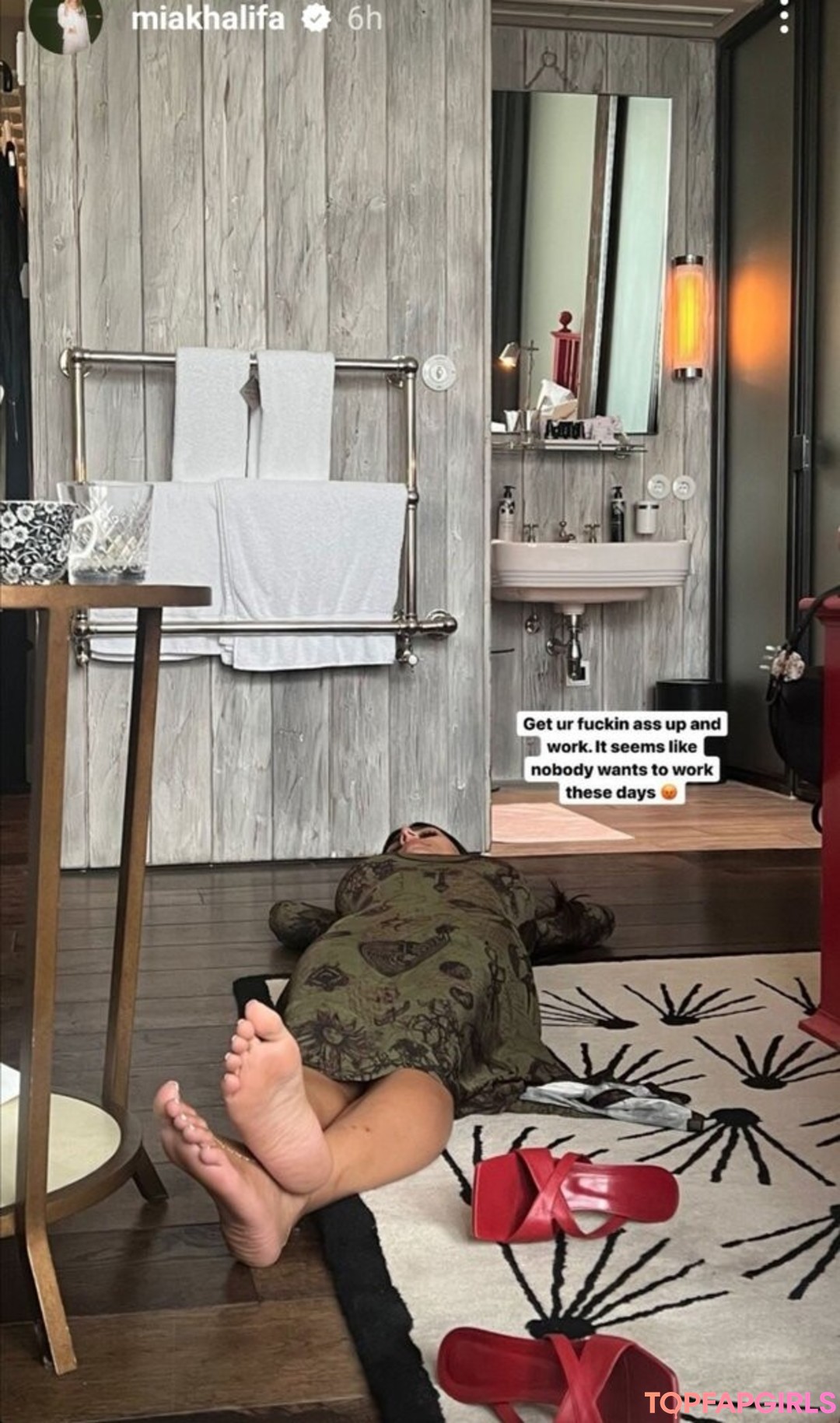 Nacktes geleaktes OnlyFans-Foto von Mia Khalifa #2246