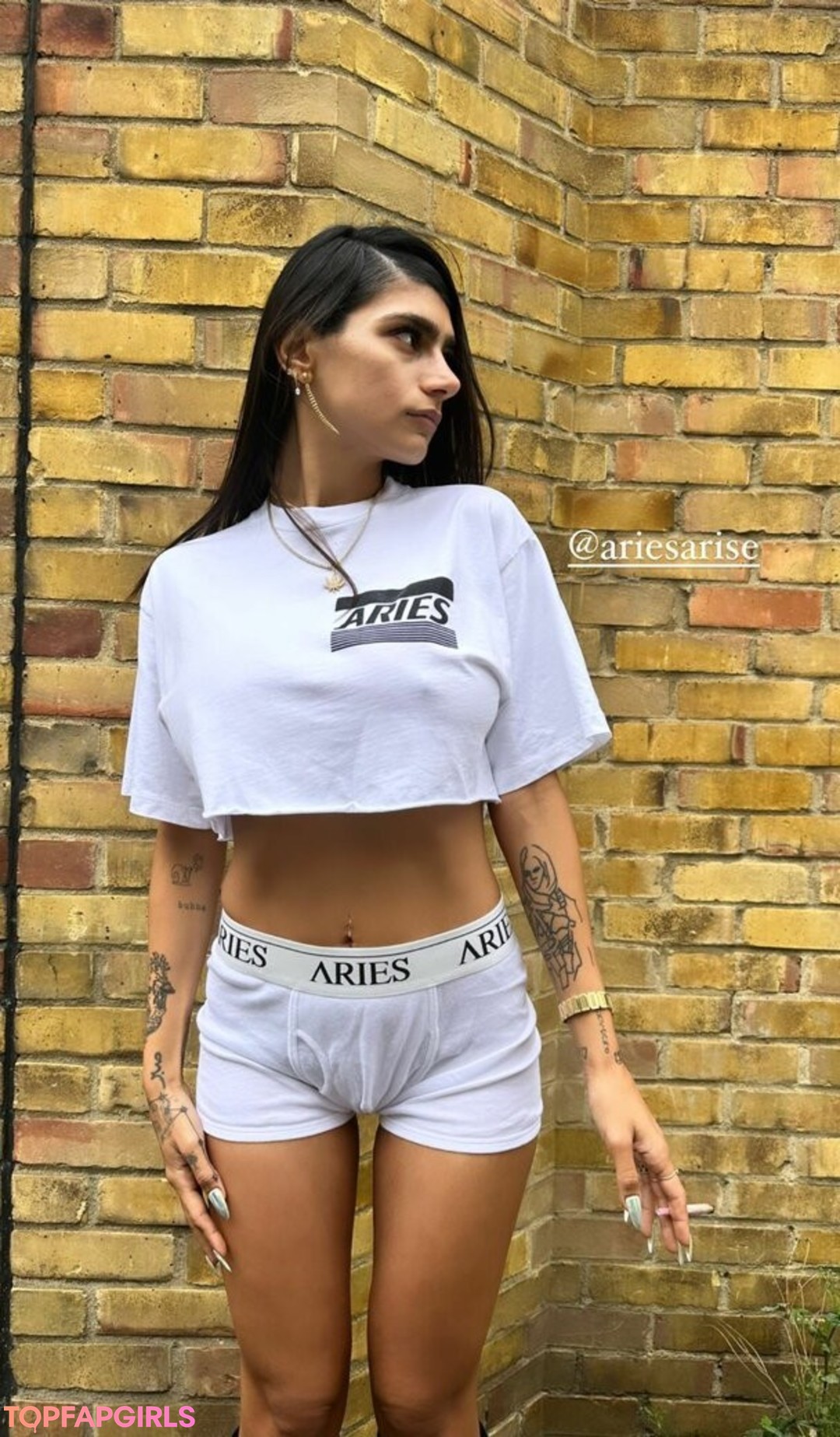 Nacktes geleaktes OnlyFans-Foto von Mia Khalifa #2261
