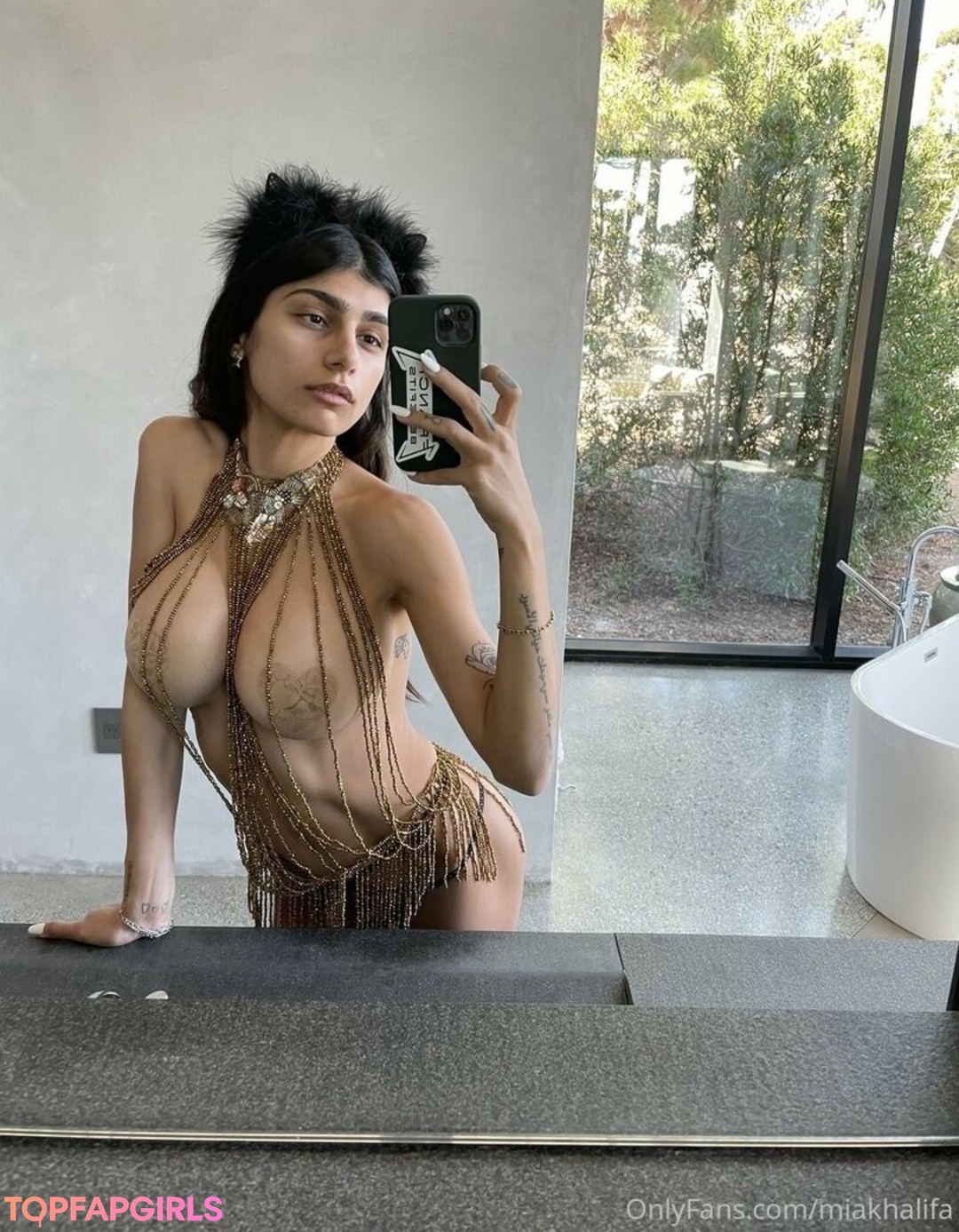 Nacktes geleaktes OnlyFans-Foto von Mia Khalifa #938