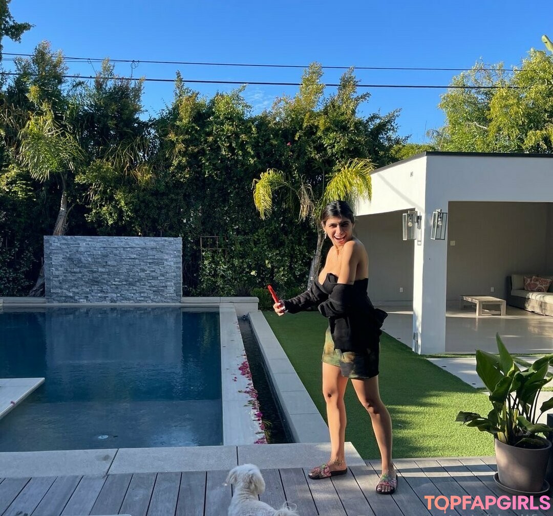 Nacktes geleaktes OnlyFans-Foto von Mia Khalifa #1073