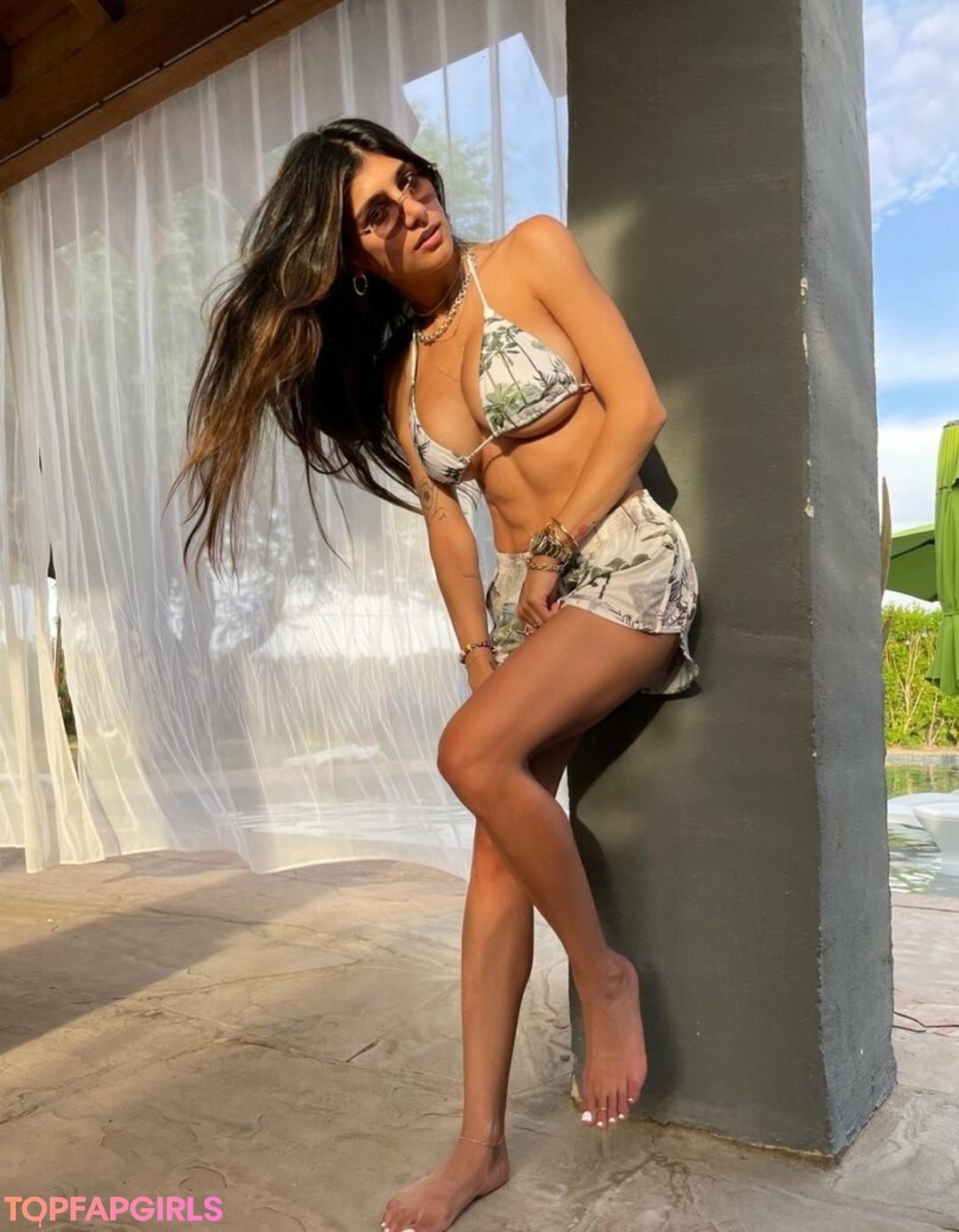 Nacktes geleaktes OnlyFans-Foto von Mia Khalifa #1111