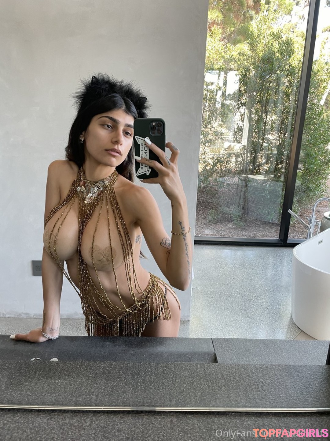 Nacktes geleaktes OnlyFans-Foto von Mia Khalifa #17