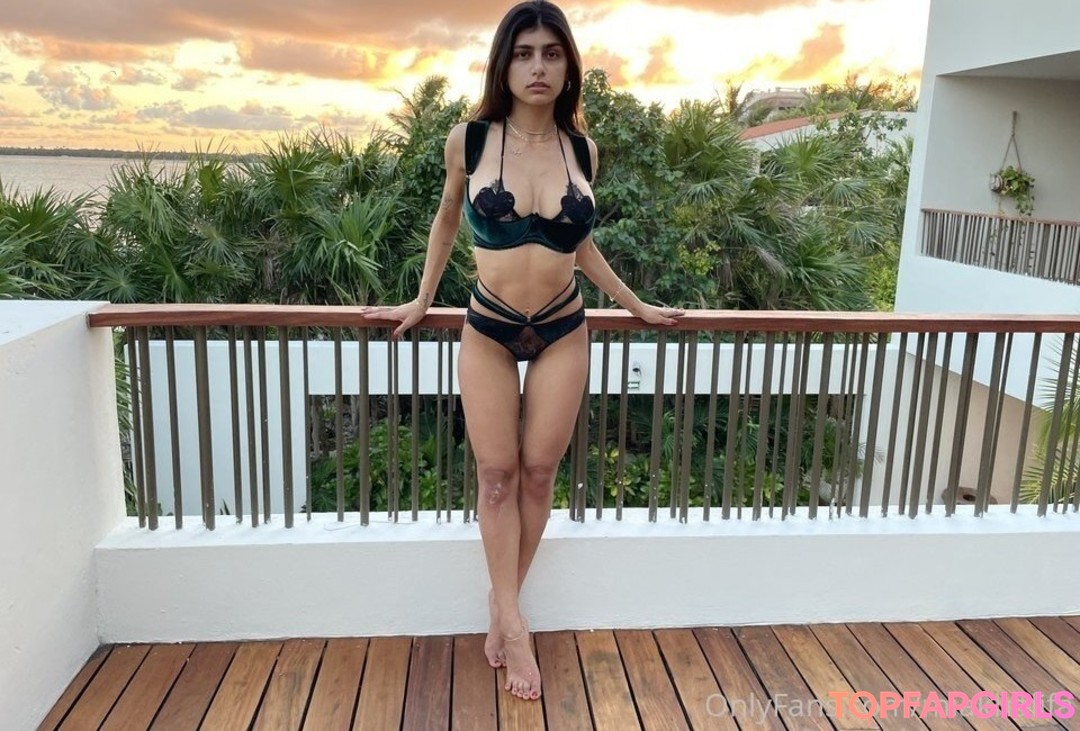 Nacktes geleaktes OnlyFans-Foto von Mia Khalifa #373