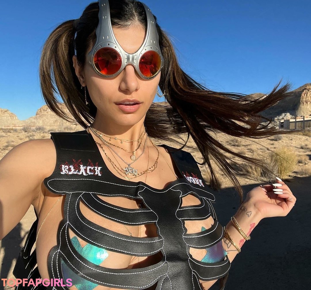 Nacktes geleaktes OnlyFans-Foto von Mia Khalifa #426