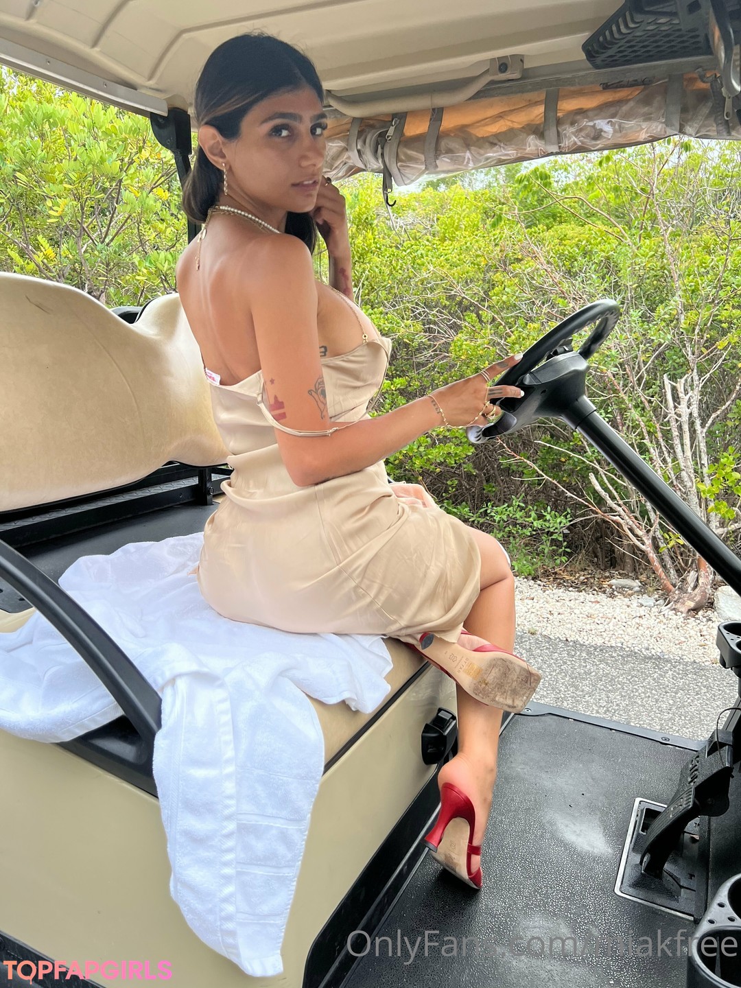 Nacktes geleaktes OnlyFans-Foto von Mia Khalifa #80