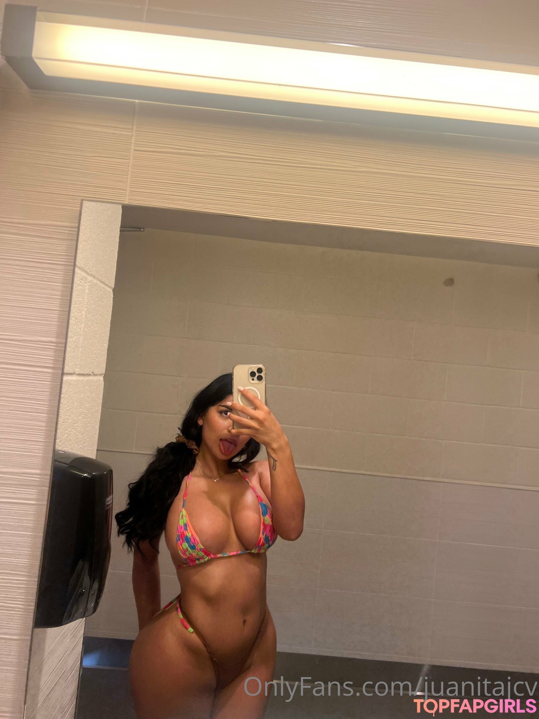 Nacktes geleaktes OnlyFans-Foto von Juanita Belle #544