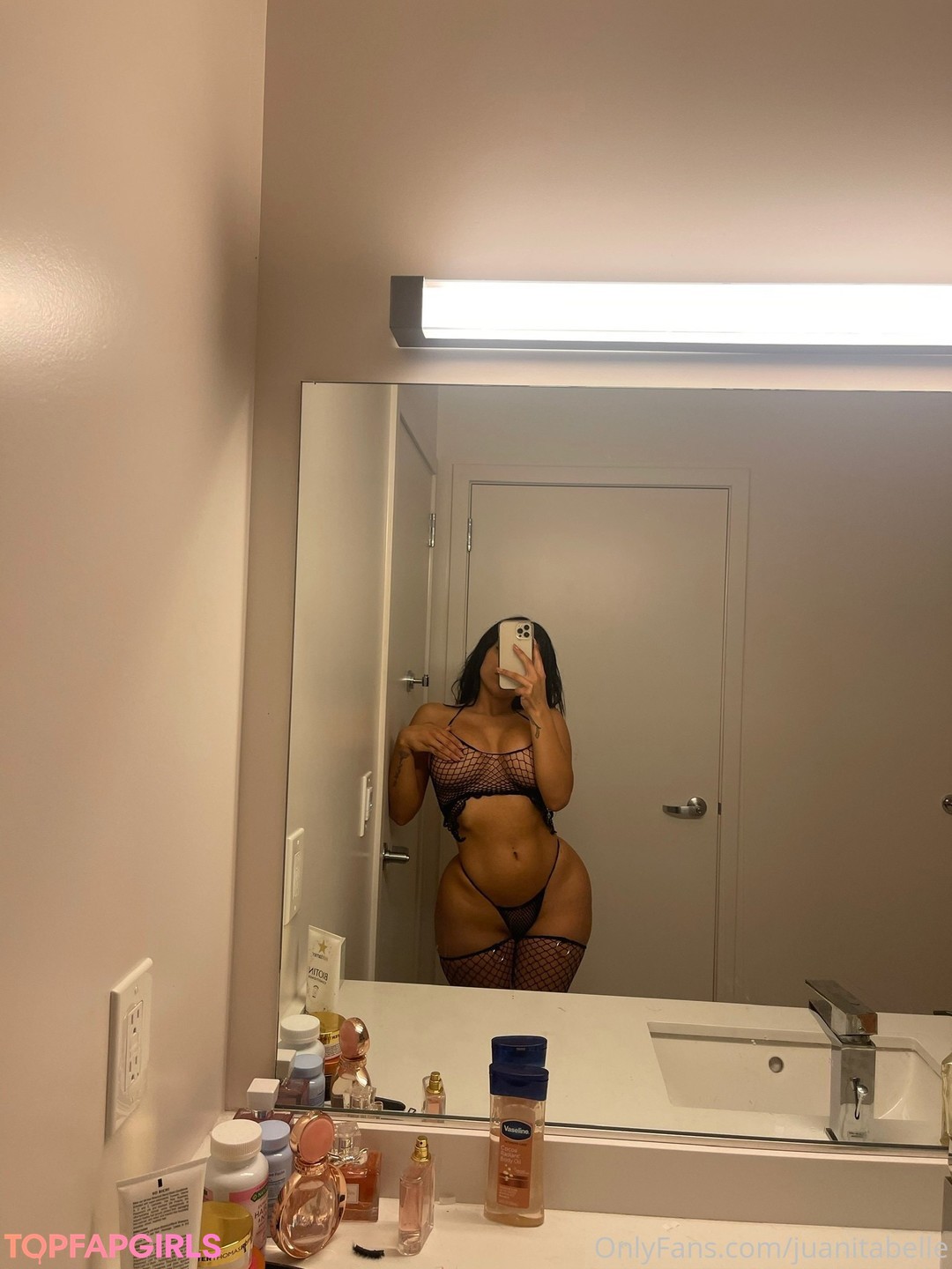 Nacktes geleaktes OnlyFans-Foto von Juanita Belle #328