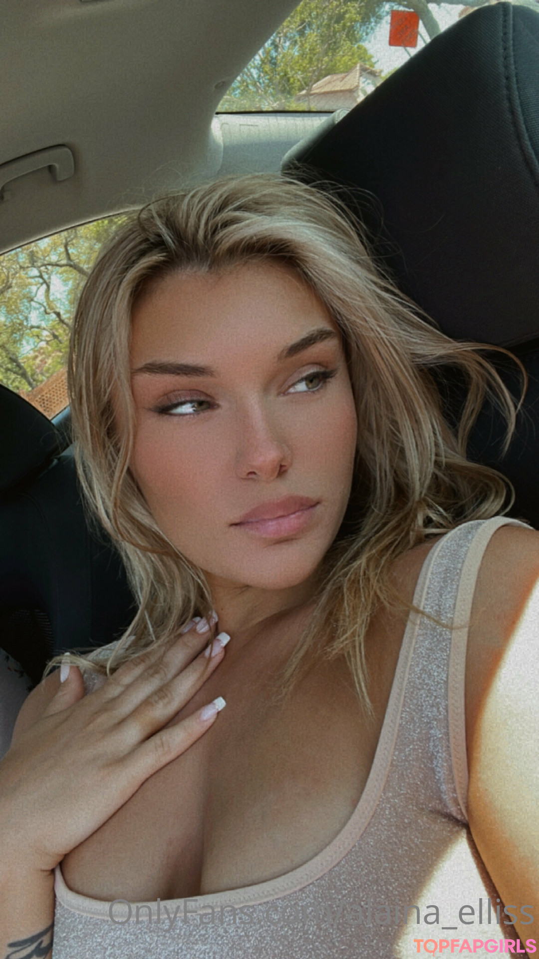 Nacktes geleaktes OnlyFans-Foto von Alaina Ellis #10