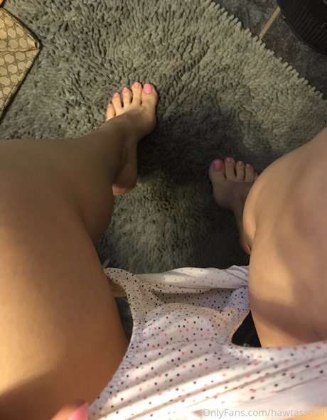 Nacktes geleaktes OnlyFans-Foto von Hawt Ass Milf
