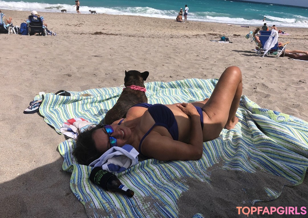 Nacktes geleaktes OnlyFans-Foto von Persia Monir #93